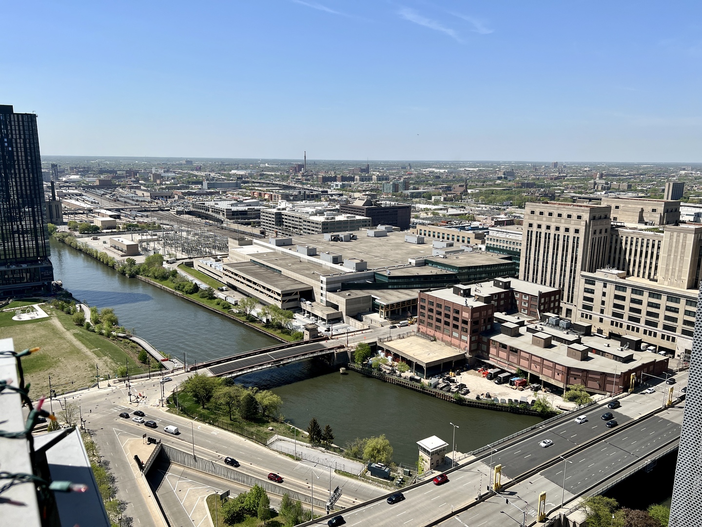 235 West Van Buren Street, Unit 3310 Chicago, IL 60607 - Photo 16 of 18 an aerial view of a city with houses