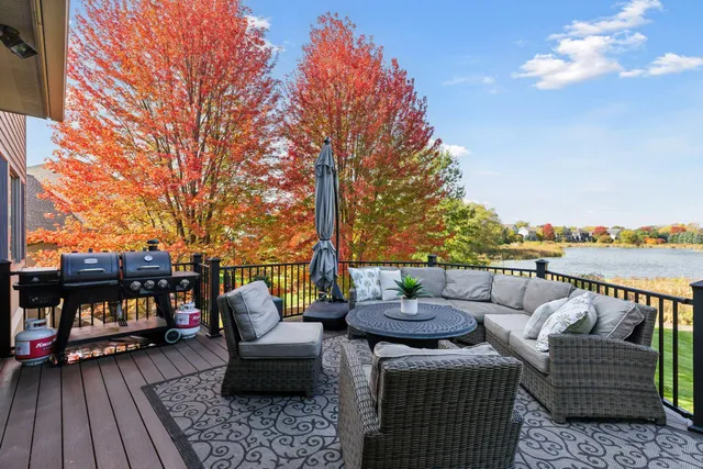 $995,000 | 10758 Watersedge Lane, Woodbury, MN 55129