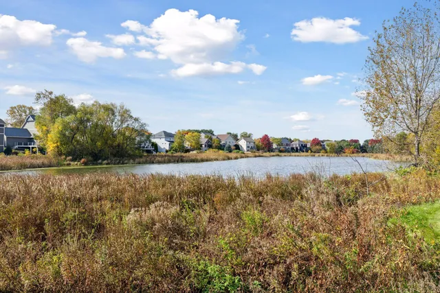 $995,000 | 10758 Watersedge Lane, Woodbury, MN 55129