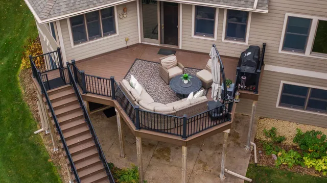 $995,000 | 10758 Watersedge Lane, Woodbury, MN 55129