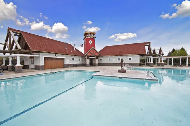 $995,000 | 10758 Watersedge Lane, Woodbury, MN 55129