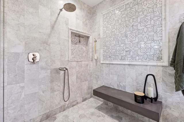 $995,000 | 10758 Watersedge Lane, Woodbury, MN 55129