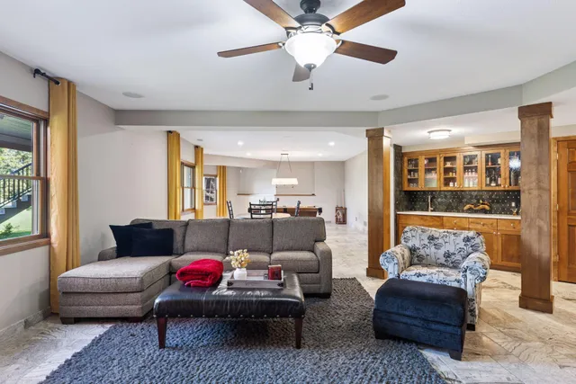 $995,000 | 10758 Watersedge Lane, Woodbury, MN 55129