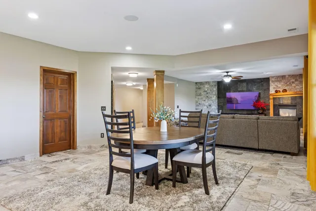 $995,000 | 10758 Watersedge Lane, Woodbury, MN 55129