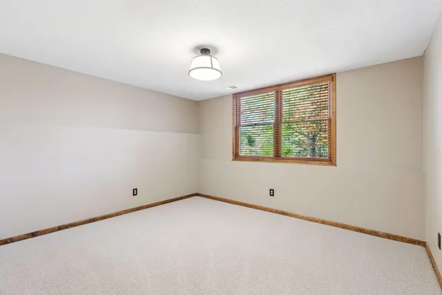 $995,000 | 10758 Watersedge Lane, Woodbury, MN 55129