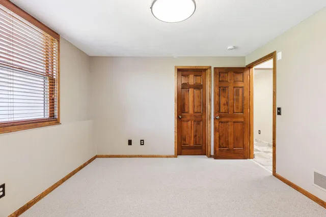 $995,000 | 10758 Watersedge Lane, Woodbury, MN 55129