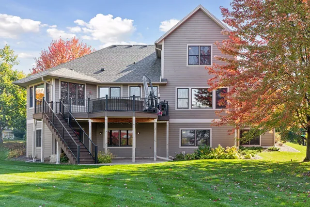 $995,000 | 10758 Watersedge Lane, Woodbury, MN 55129