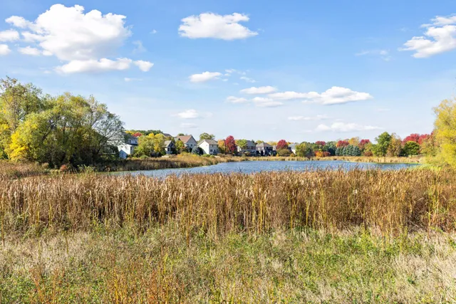$995,000 | 10758 Watersedge Lane, Woodbury, MN 55129