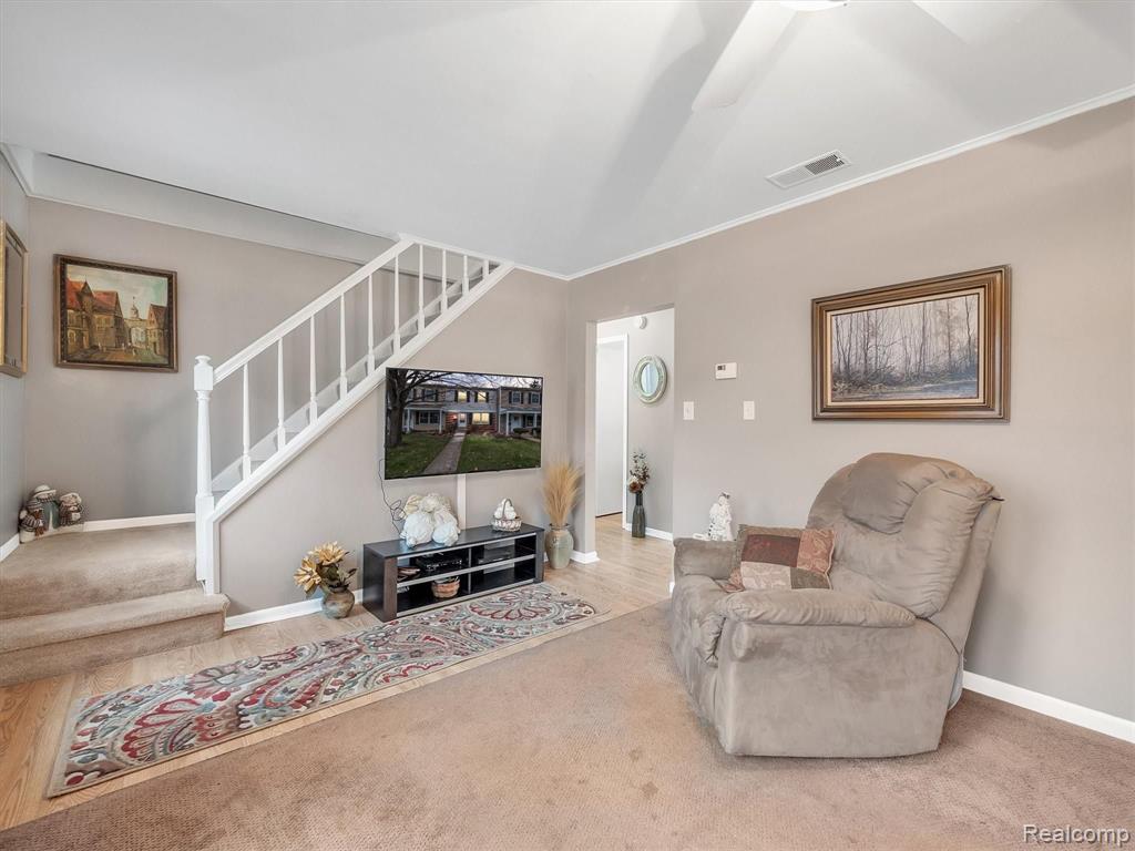 941 Medford Court Rochester Hills, MI 48307 - Photo 8 of 32