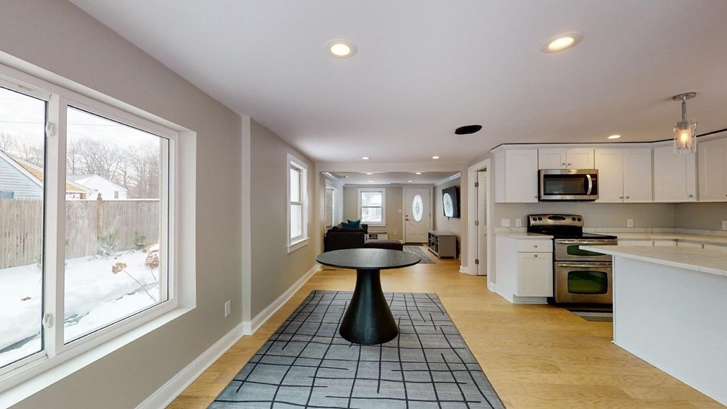 22 Elbridge Road Auburn, MA 01501 - Photo 11 of 26 Gallery Image 11