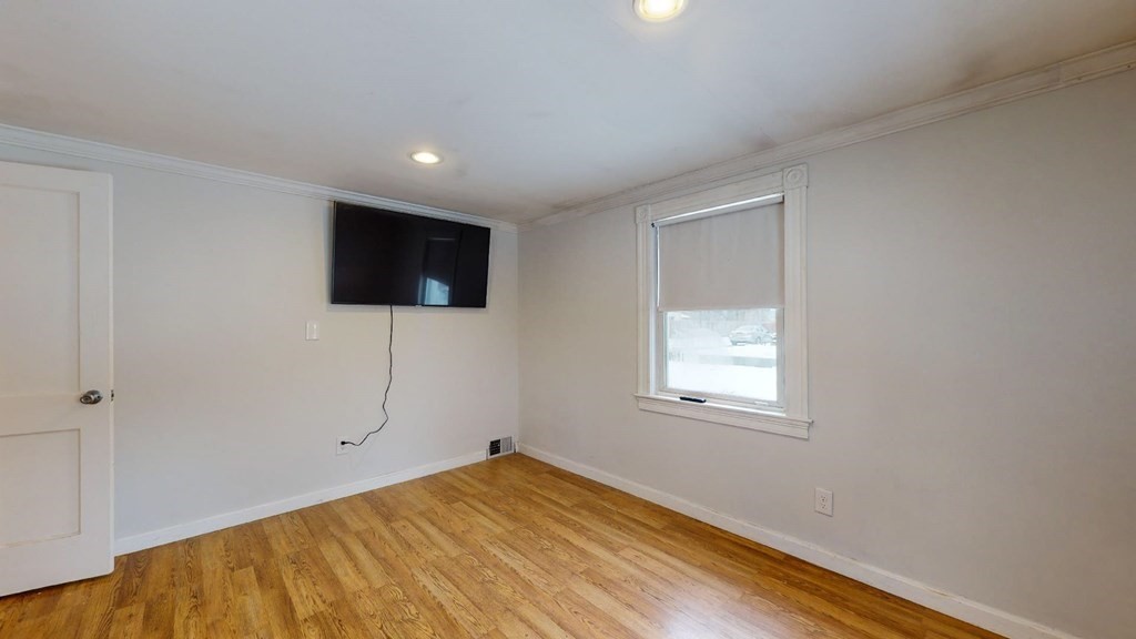 22 Elbridge Road Auburn, MA 01501 - Photo 16 of 26 Gallery Image 16