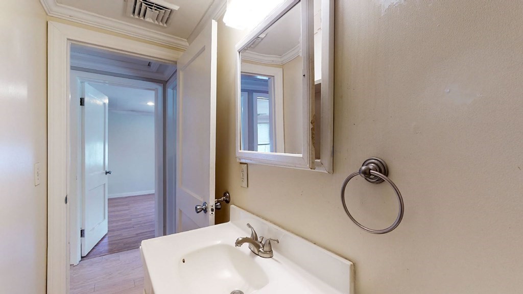 22 Elbridge Road Auburn, MA 01501 - Photo 18 of 26 Gallery Image 18