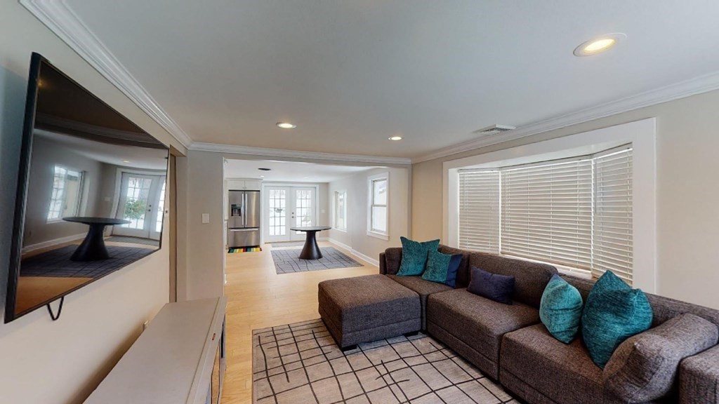 22 Elbridge Road Auburn, MA 01501 - Photo 2 of 26 Gallery Image 2