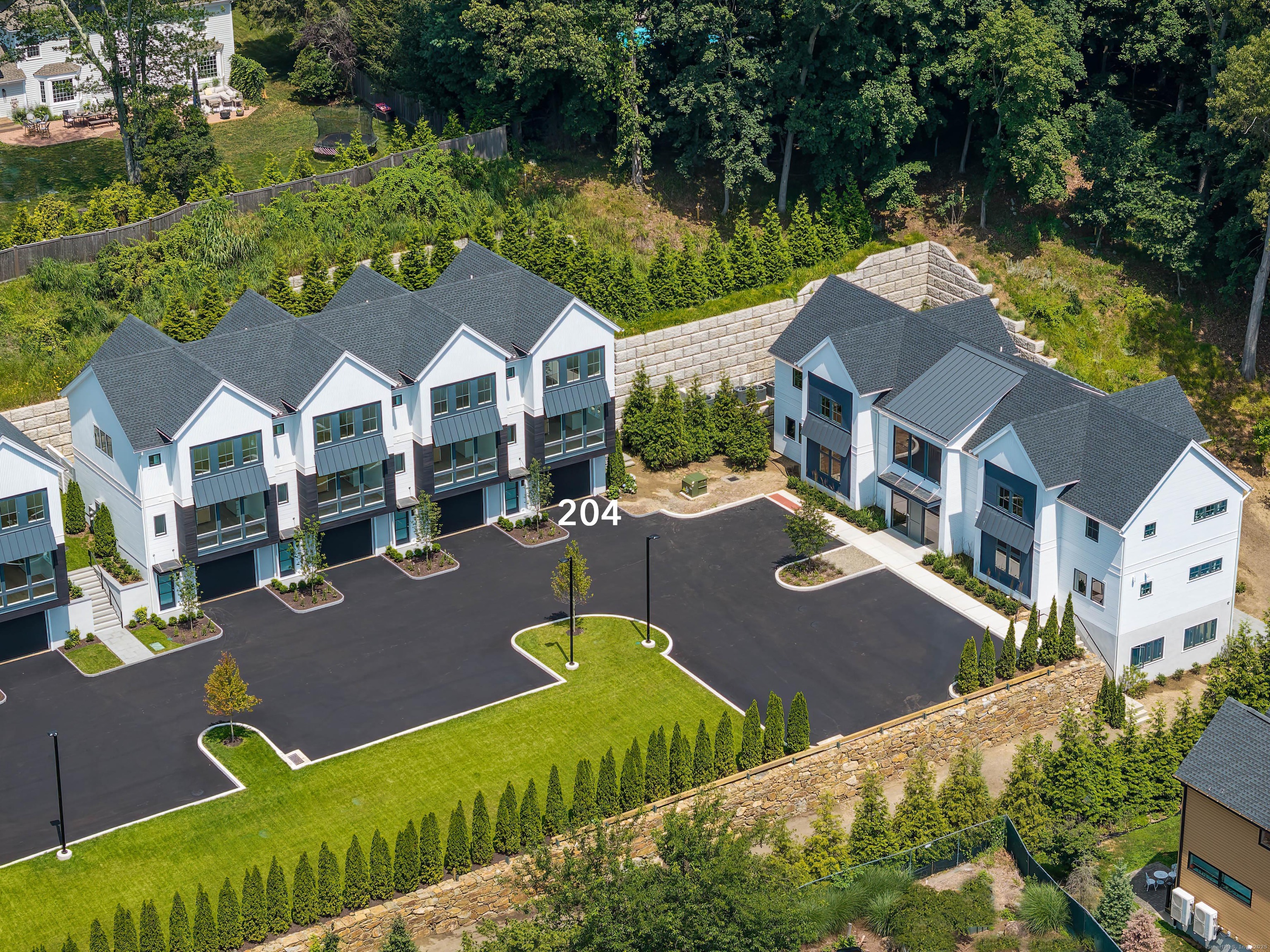783 Post Road East, Unit 204 Westport, CT 06880 - Photo 31 of 40