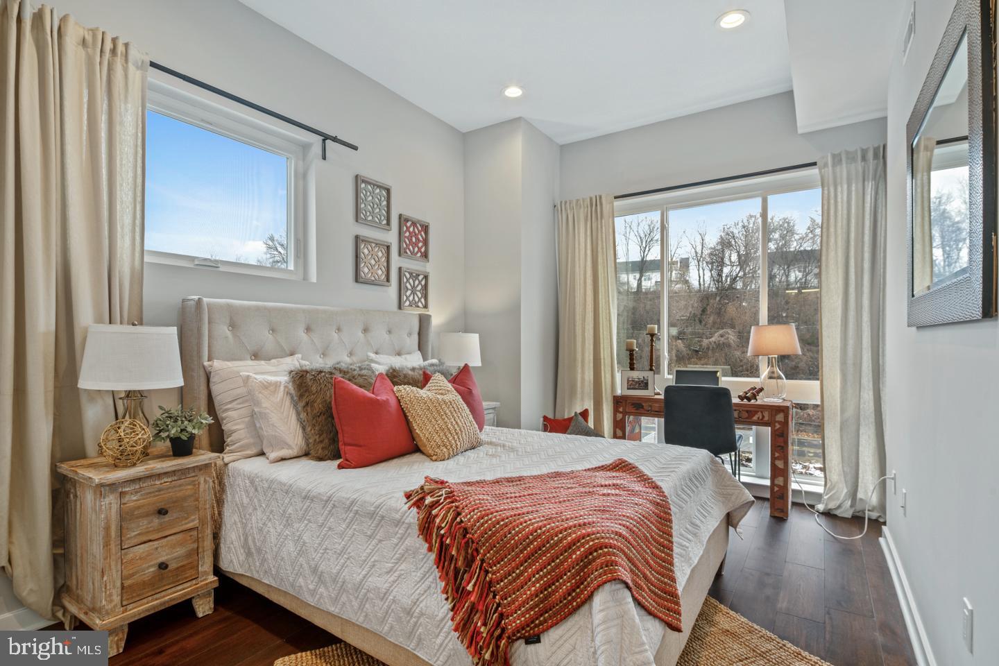 4446 River Ridge Court Philadelphia, PA 19129 - Photo 5 of 15 Gallery Image 5
