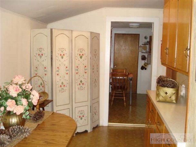 2262 Glade Valley Road Sparta, NC 28675 - Photo 16 of 20 Gallery Image 16