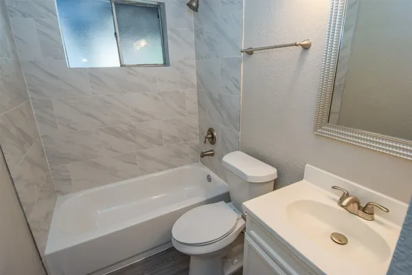 $1,750 | 11719 Murr Way, Houston, TX 77048