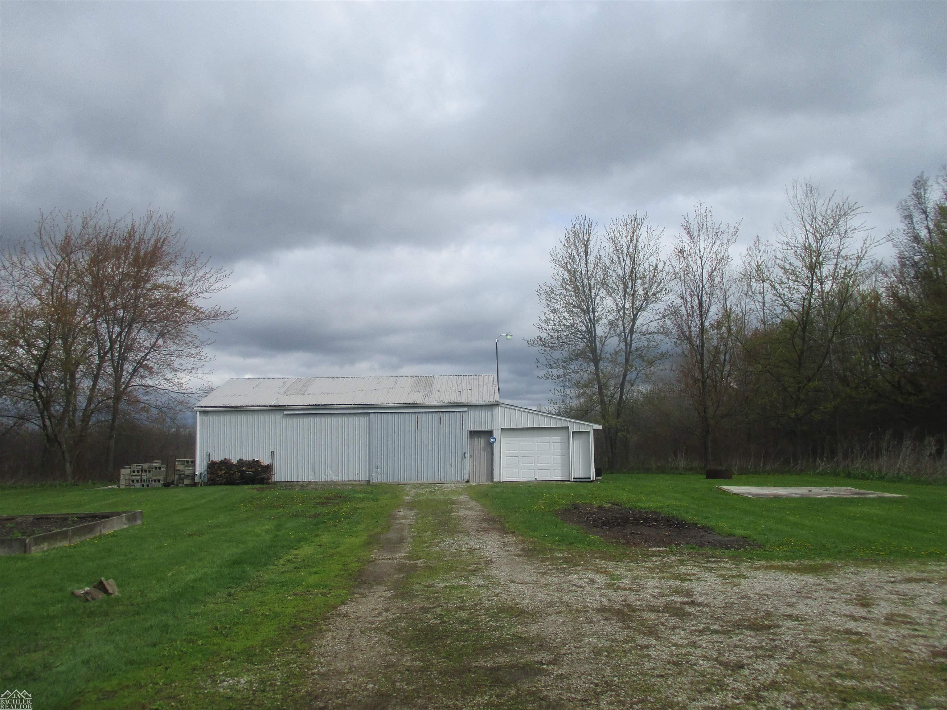 2420 Chartier Road Marine City, MI 48039 - Photo 15 of 32 May 2023