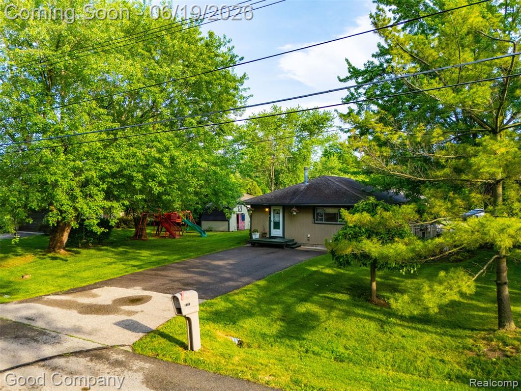 3615 Hazelton Avenue Rochester Hills, MI 48307 - Photo 41 of 56