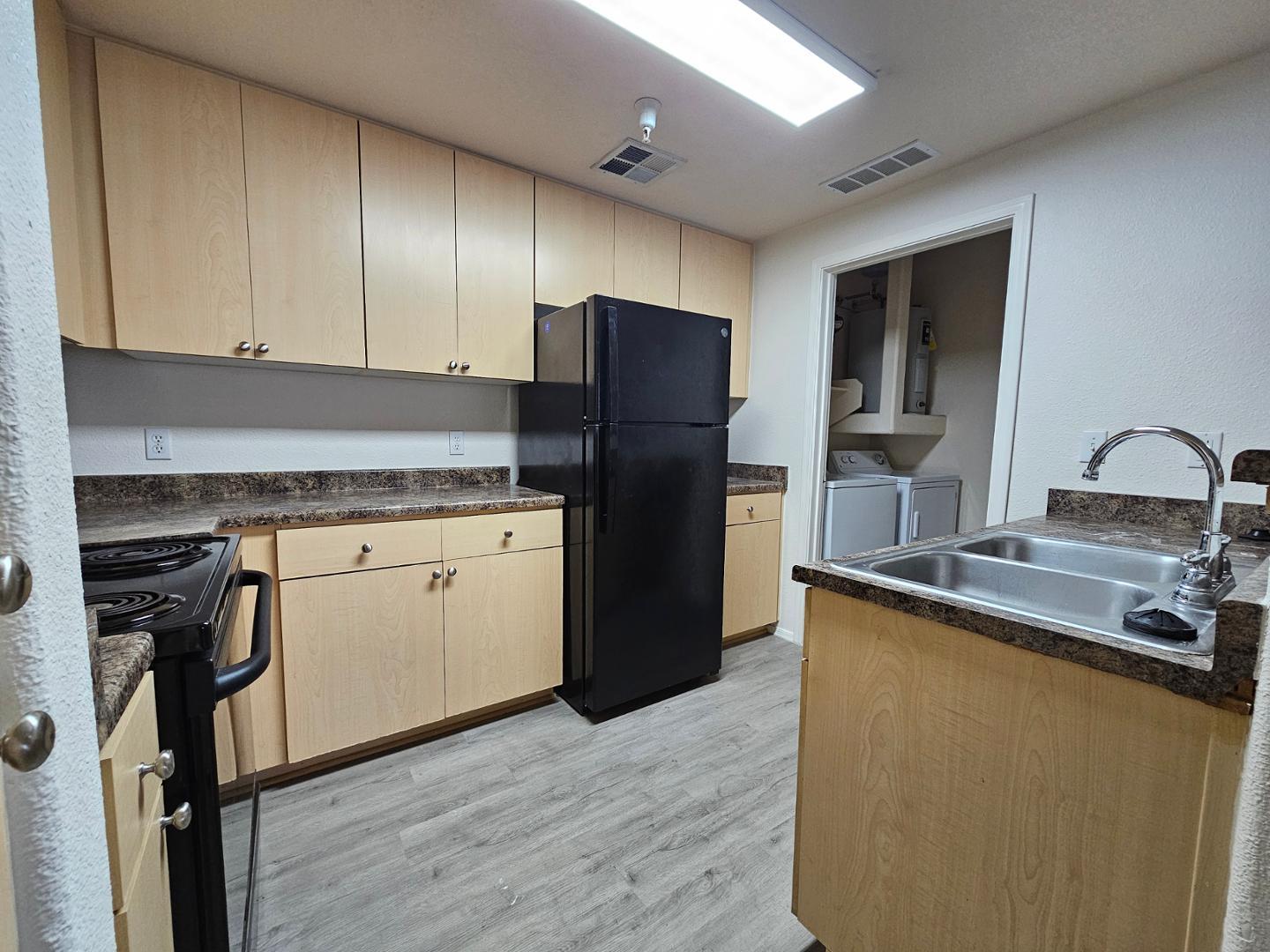 18416 North Cave Creek Road, Unit 2001 Phoenix, AZ 85032 - Photo 4 of 14 Photo #4