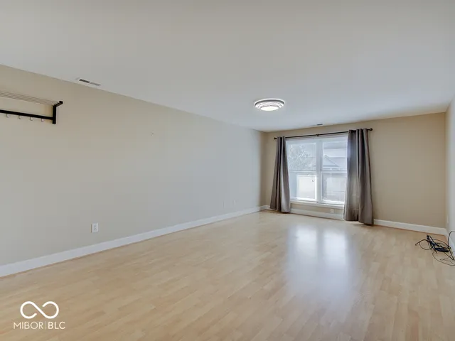 $265,000 | 8681 Jaffa Ct Drive East, Unit 38, Indianapolis, IN 46260