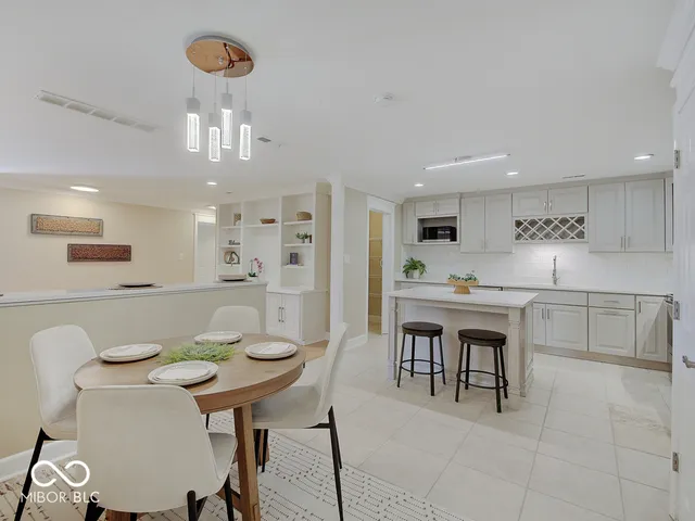 $265,000 | 8681 Jaffa Ct Drive East, Unit 38, Indianapolis, IN 46260