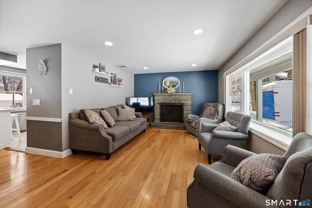 $350,000 | Undisclosed Address, Waterbury, CT 06708