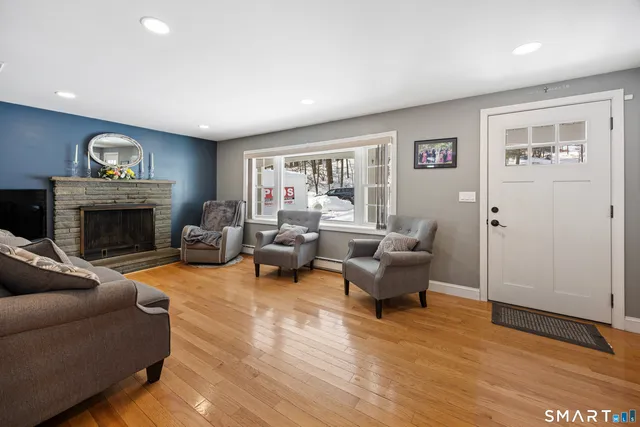 $350,000 | Undisclosed Address, Waterbury, CT 06708