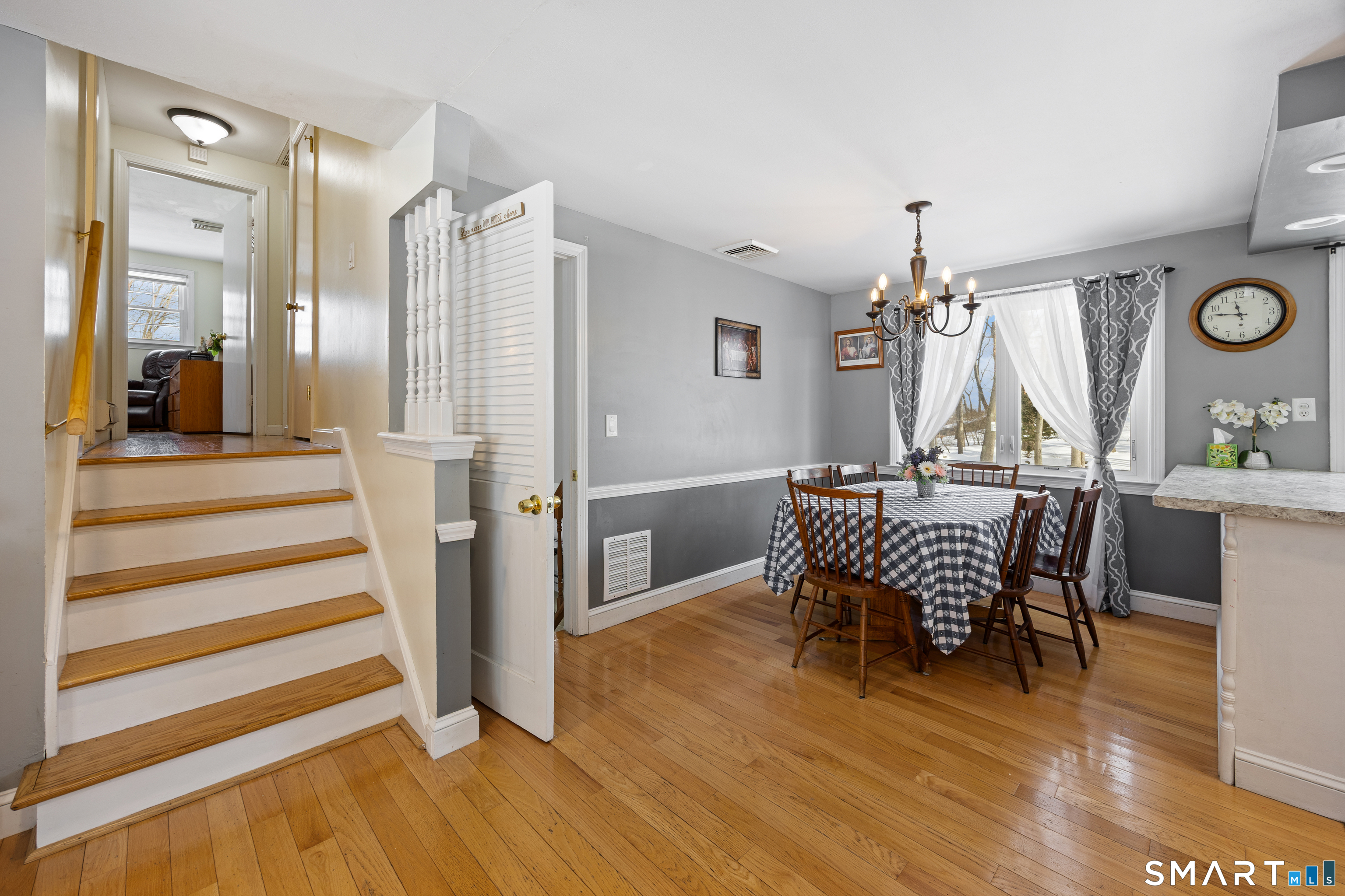 334 Gaylord Drive Waterbury, CT 06708 - Photo 7 of 40