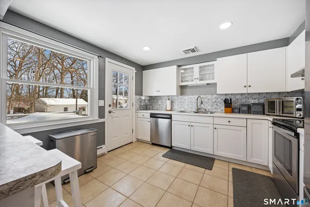 $350,000 | Undisclosed Address, Waterbury, CT 06708