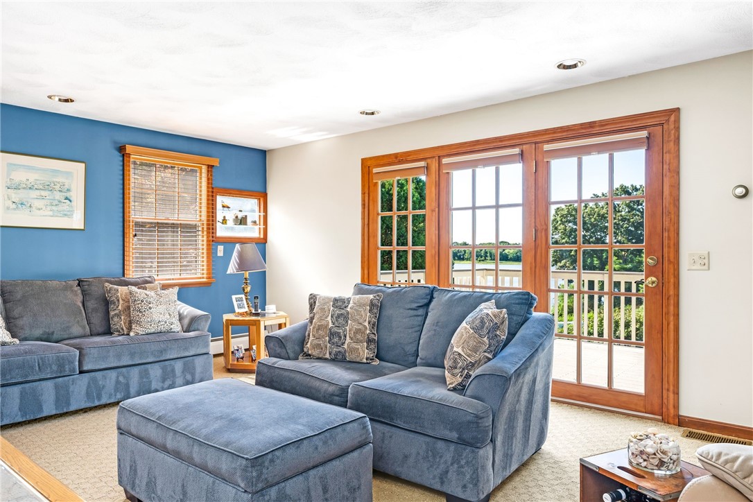 35 Cedar Bay Drive Warwick, RI 02888 - Photo 11 of 32