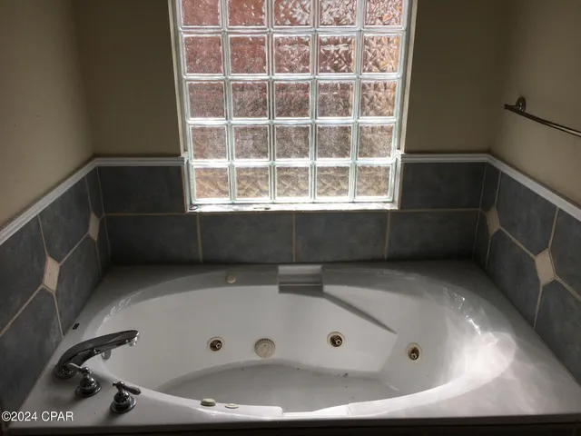 $2,300 | 1412 Thurso Road, Lynn Haven, FL 32444