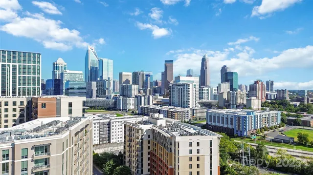 $410,000 | 811 East Morehead Street, Unit 6, Charlotte, NC 28202
