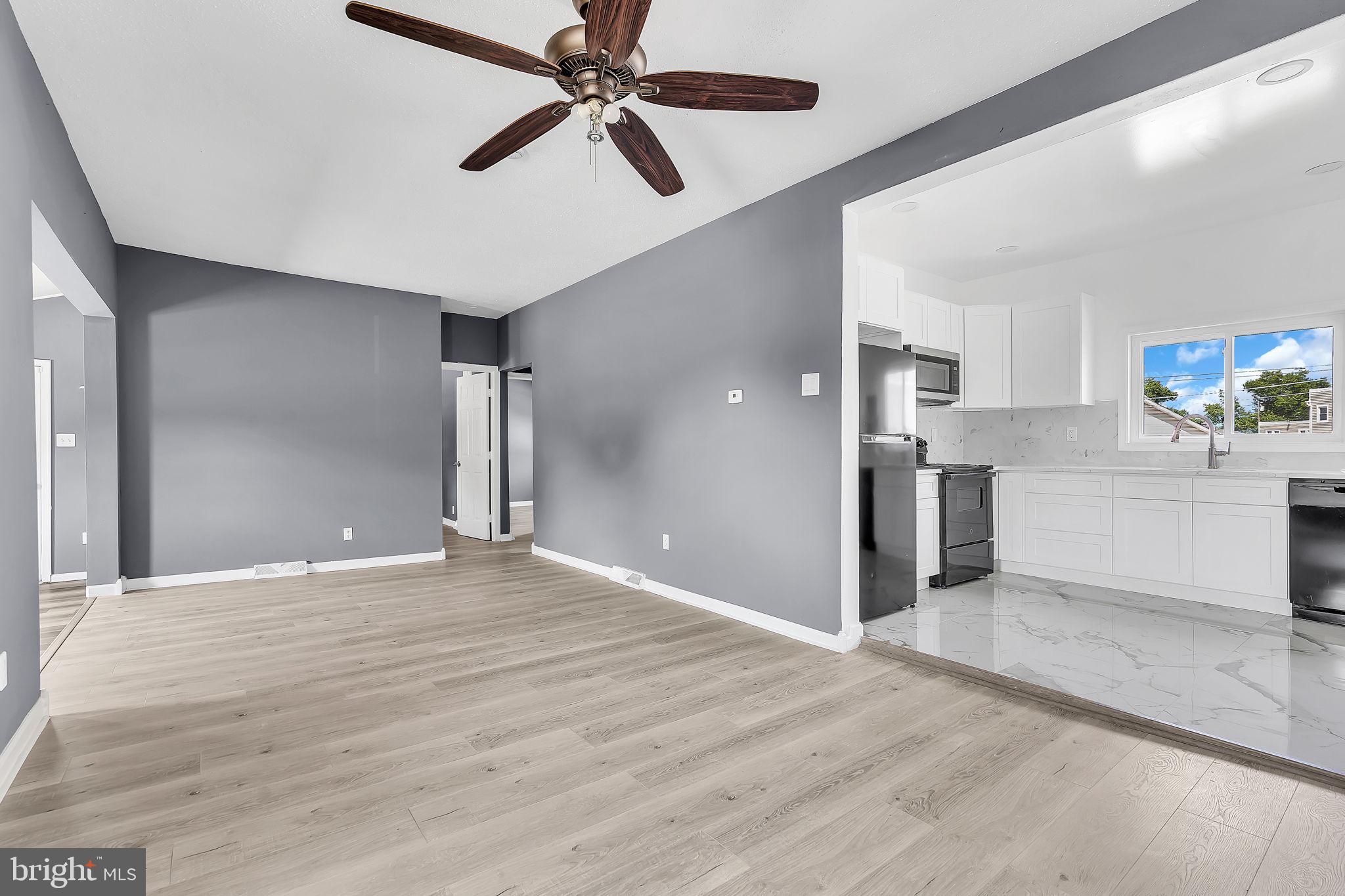 264 Birch Street Carneys Point, NJ 08069 - Photo 8 of 29 Spacious living area with modern flair.