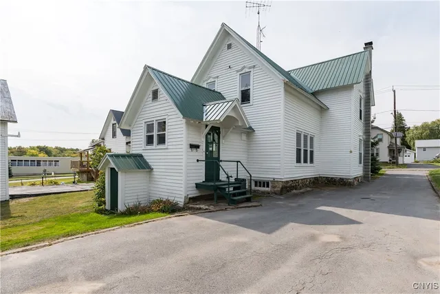 $159,900 | 9612 Bowman Street, Denmark, NY 13620