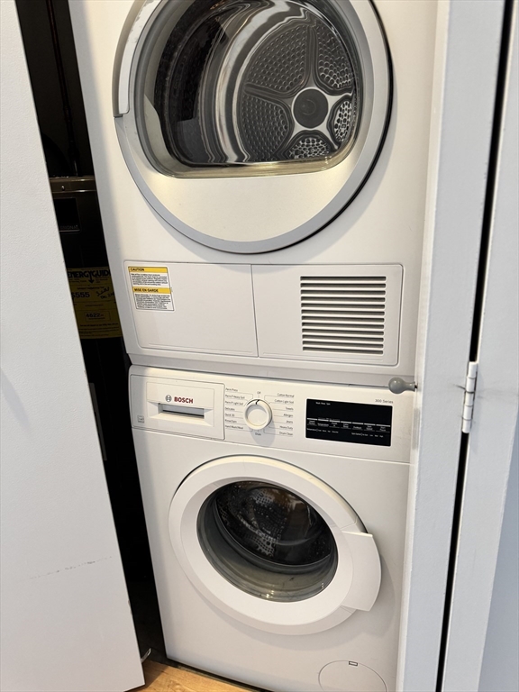 950 Dorchester Avenue, Unit 304 Boston, MA 02125 - Photo 22 of 42 a utility room with dryer and washer