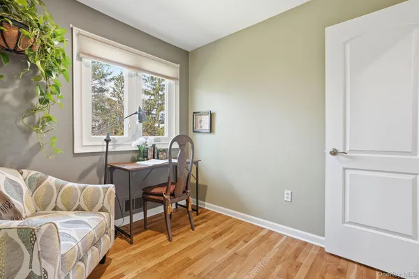 $518,000 | 74 Village Green, Bardonia, NY 10954