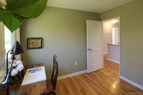 $518,000 | 74 Village Green, Bardonia, NY 10954