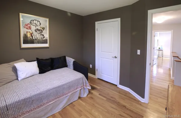 $518,000 | 74 Village Green, Bardonia, NY 10954