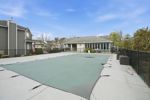$518,000 | 74 Village Green, Bardonia, NY 10954