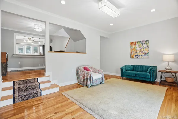 $518,000 | 74 Village Green, Bardonia, NY 10954