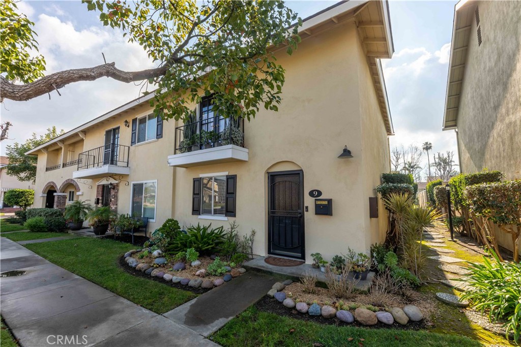 3342 Bradbury Road, Unit 9 Los Alamitos, CA 90720 - Photo 1 of 45 End Unit!