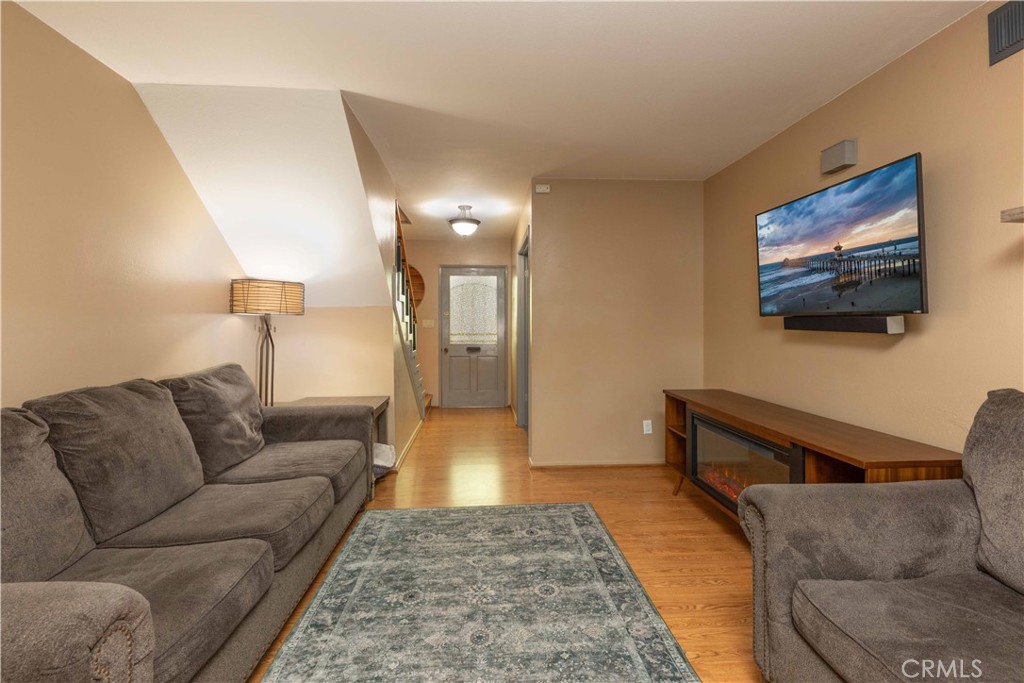 3342 Bradbury Road, Unit 9 Los Alamitos, CA 90720 - Photo 12 of 45