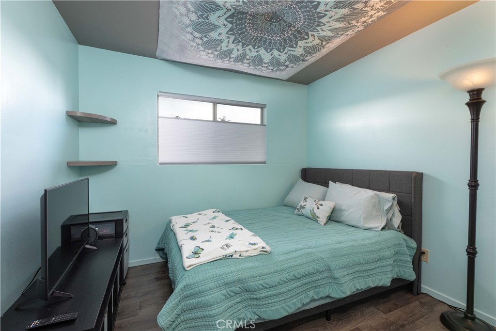 3342 Bradbury Road, Unit 9 Los Alamitos, CA 90720 - Photo 28 of 45 Guest bedroom 1