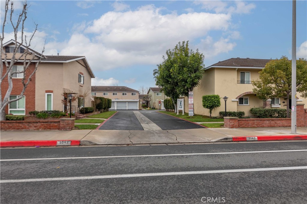 3342 Bradbury Road, Unit 9 Los Alamitos, CA 90720 - Photo 44 of 45 Desirable Rossmoor Townhomes Community