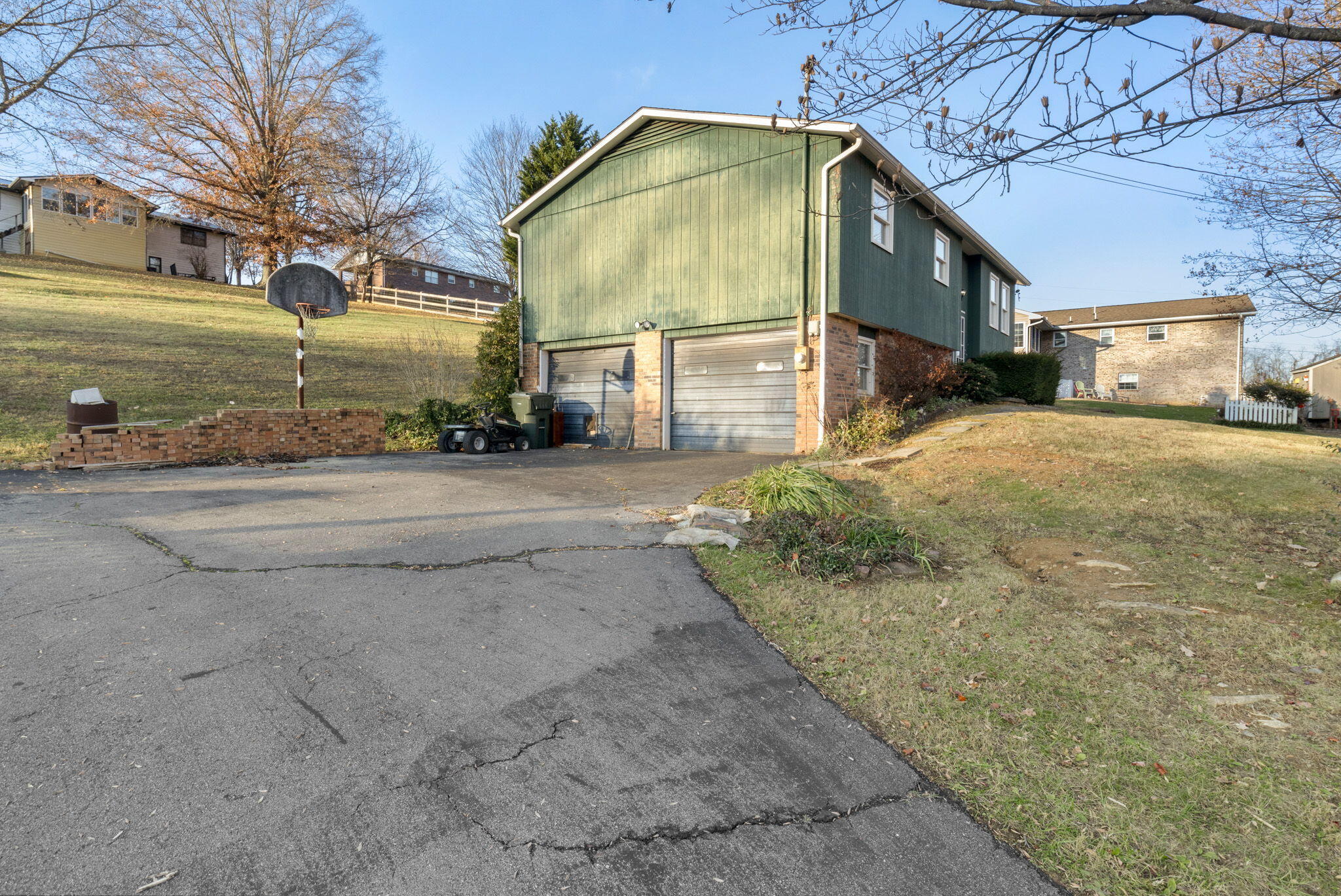 3012 Ridgemont Circle Kingsport, TN 37663 - Photo 4 of 30 4-web-or-mls-IMG_0827