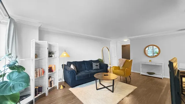 $2,650 | 3550 North Lake Shore Drive, Unit 417, Chicago, IL 60657