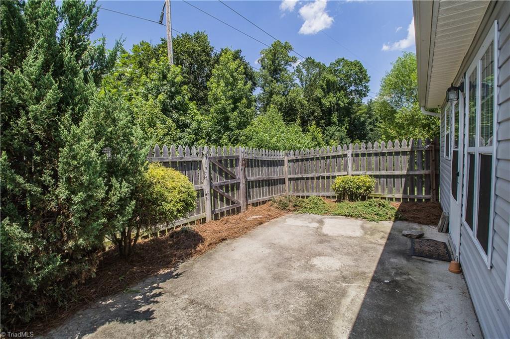 2820 WaterStone Loop High Point, NC 27265 - Photo 22 of 25