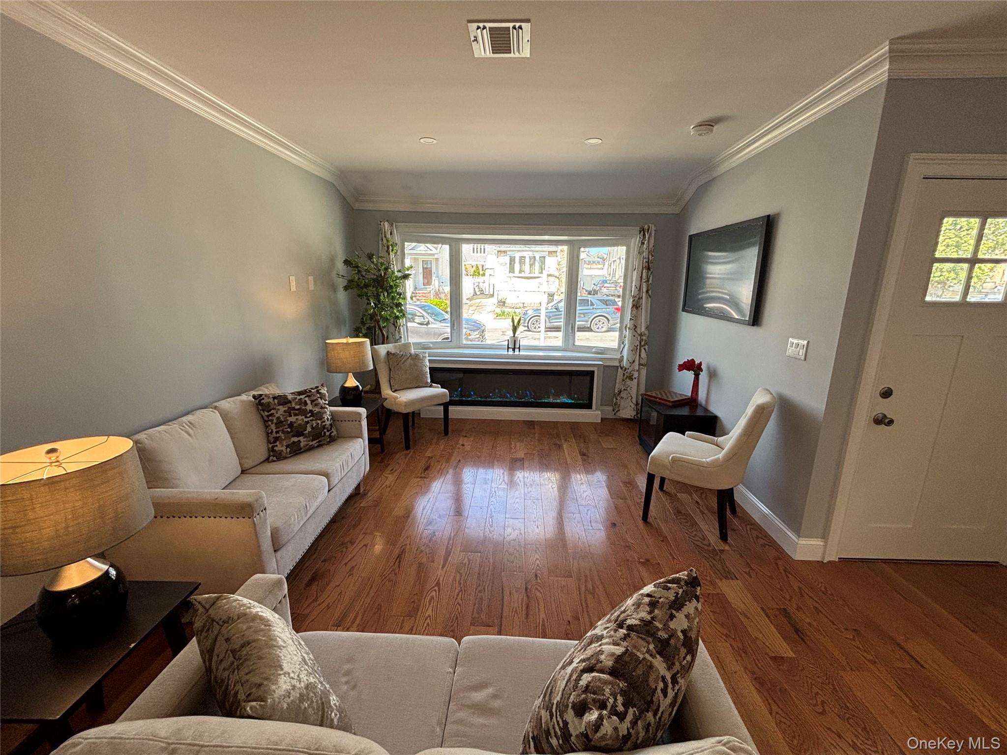 146-26 20th Road Queens, NY 11357 - Photo 4 of 24