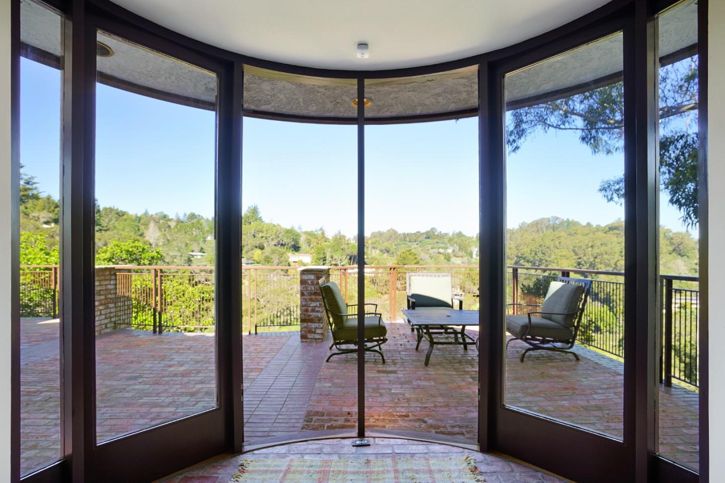 60 Lookout Road Hillsborough, CA 94010 - Photo 13 of 80